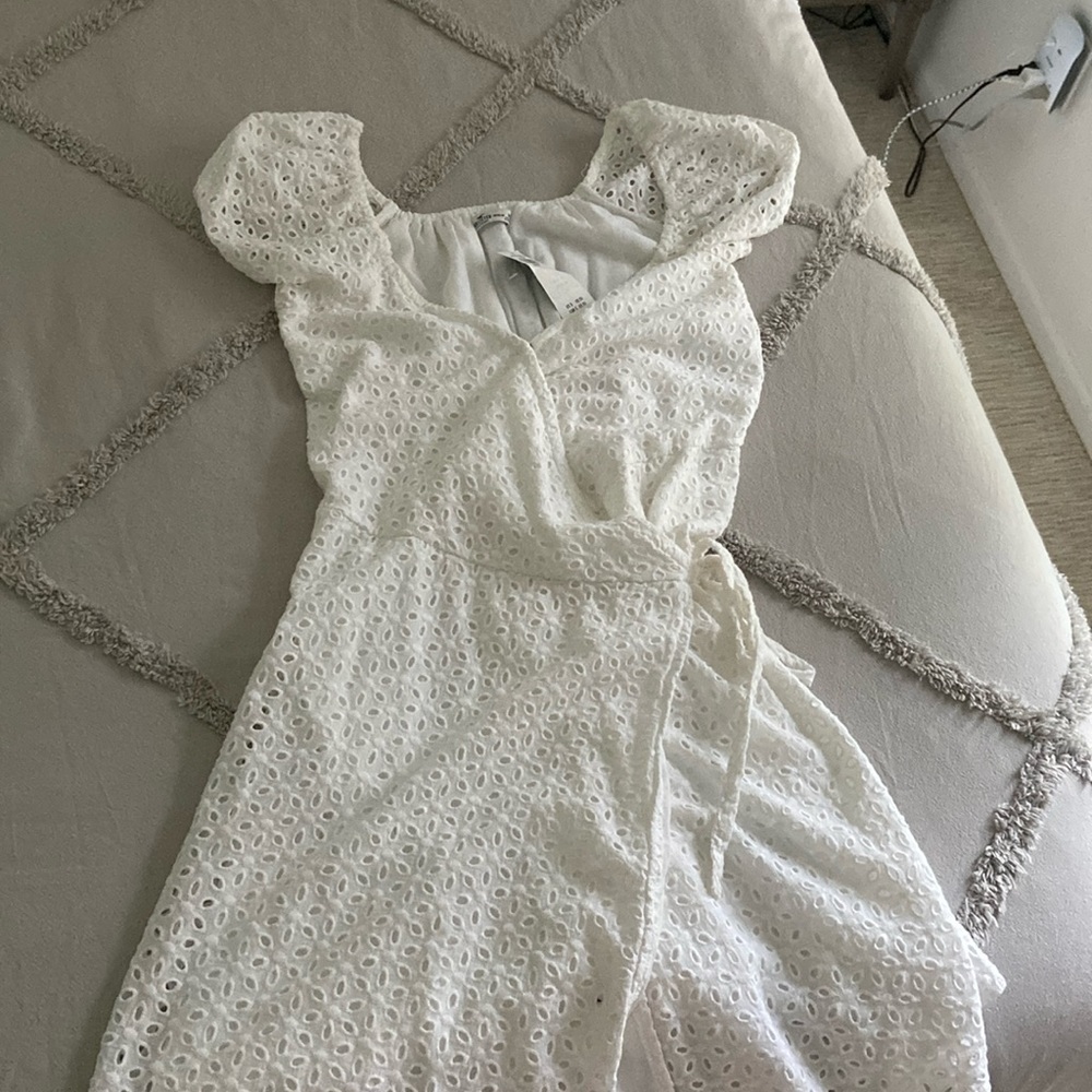 Hollister white eyelet tie dress